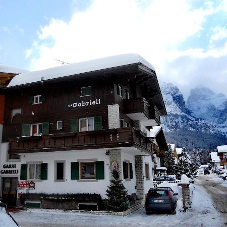 Garni Gabrieli Bed & Breakfast Corvara In Badia Exterior photo