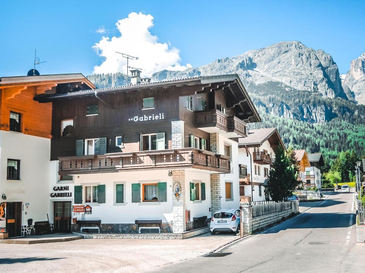 Garni Gabrieli Bed & Breakfast Corvara In Badia Exterior photo