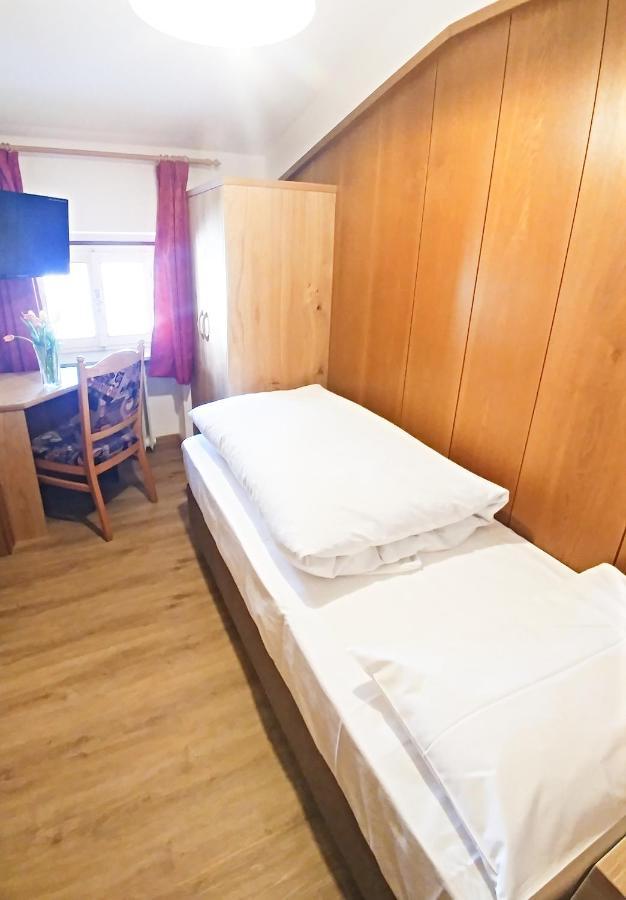 Garni Gabrieli Bed & Breakfast Corvara In Badia Room photo