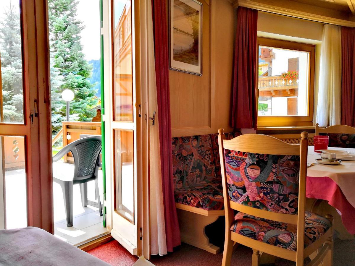 Garni Gabrieli Bed & Breakfast Corvara In Badia Exterior photo