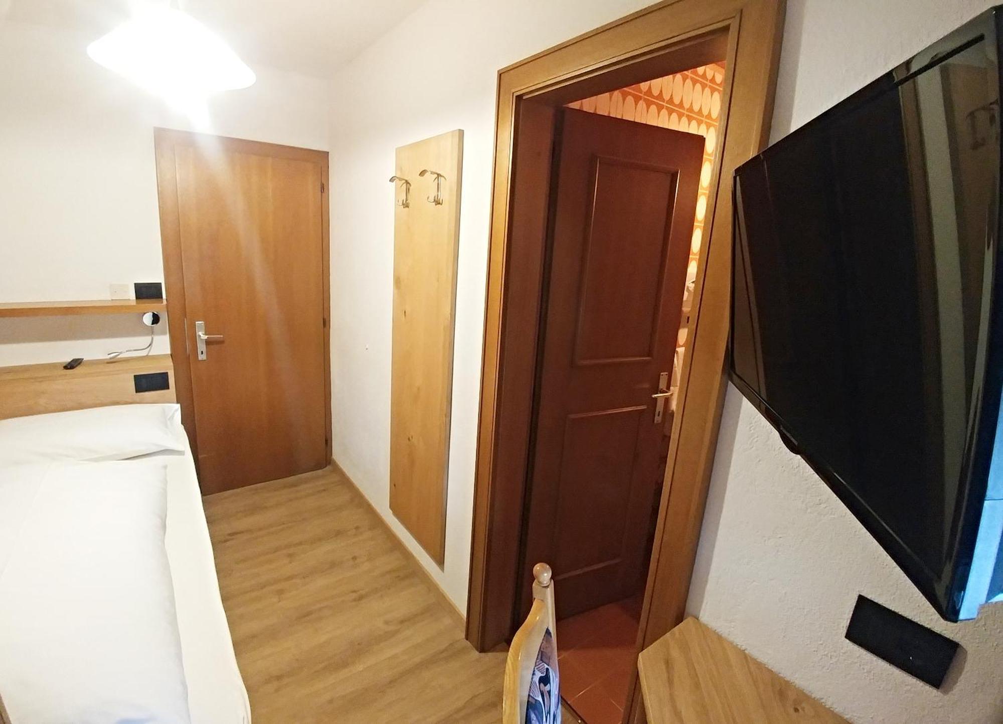 Garni Gabrieli Bed & Breakfast Corvara In Badia Room photo